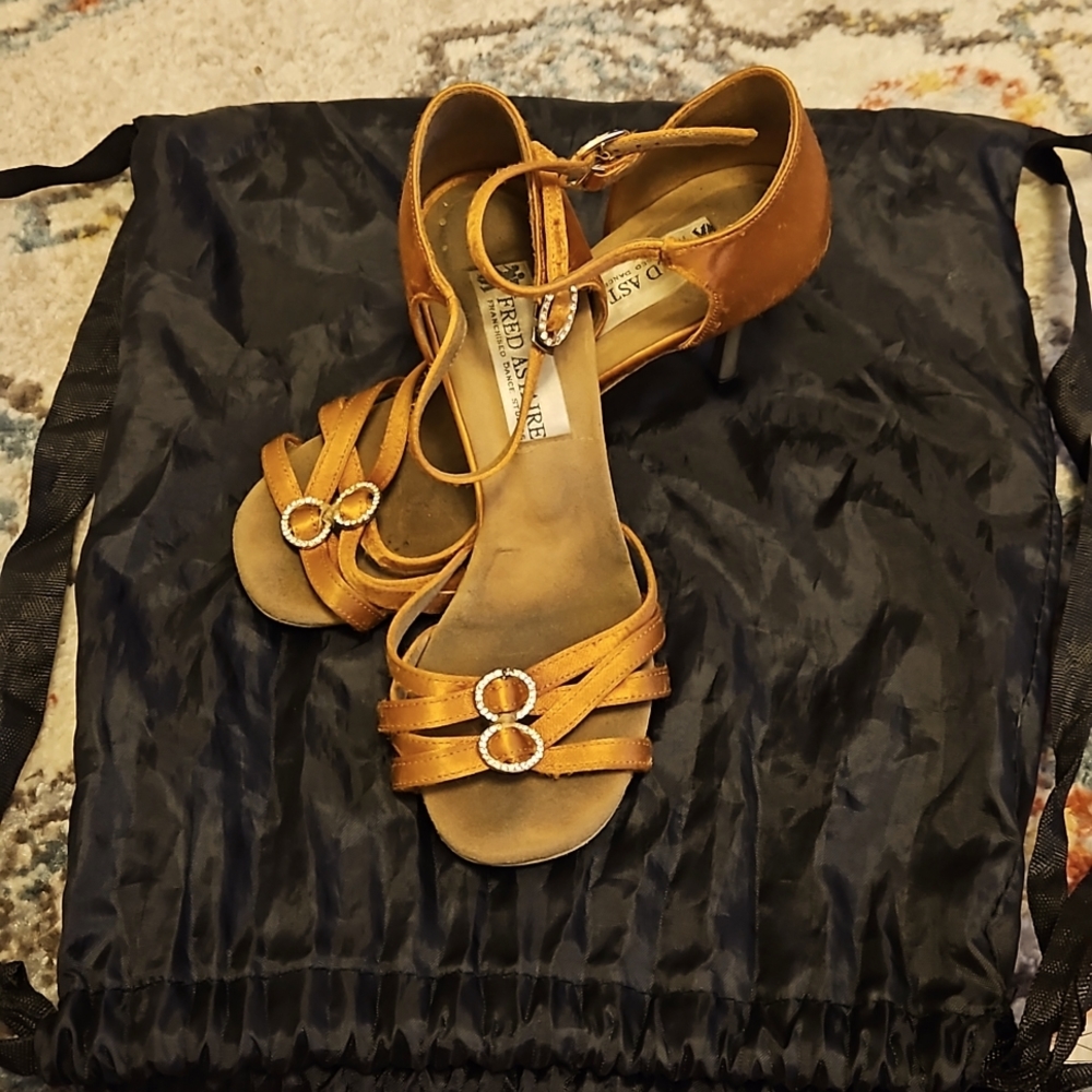 GUC Fred Astaire Rhythm/Latin Dance Shoes